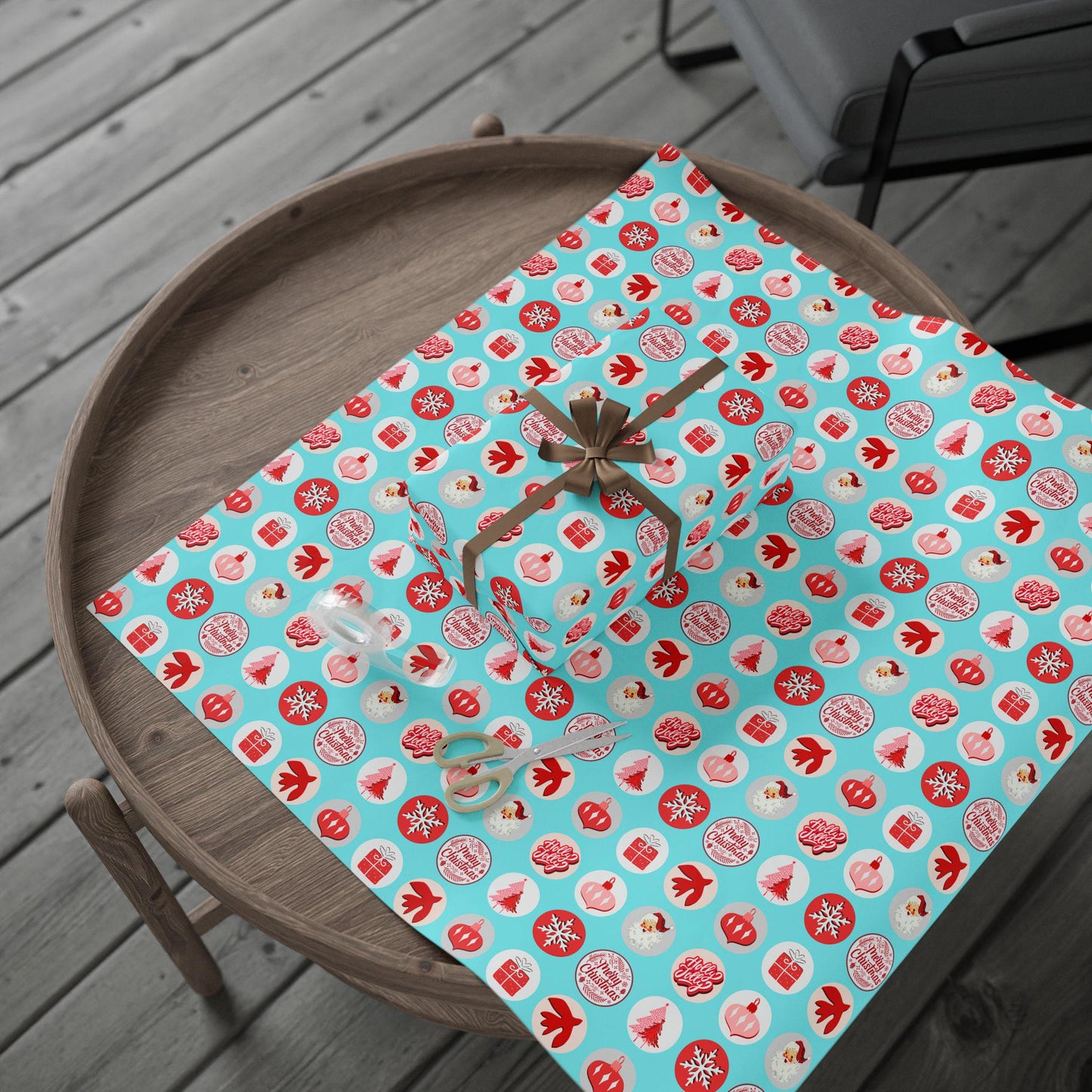 Vintage Christmas Gift Wrap Papers - Retro Christmas Gift wrapping - Nostalgic Santa Claus Wrapping paper