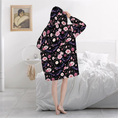 Purple Moth Floral Blanket Hoodie, Pink Boho Witchy Black Hooded Jumper, Gothic Floral Cute Winter Fall Accessory