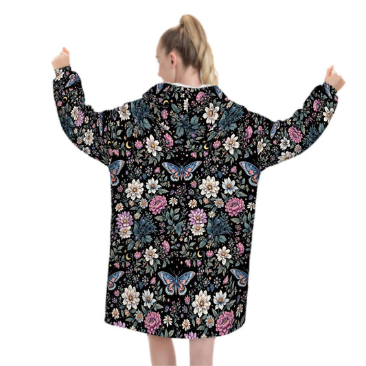 Butterfly Floral Blanket Hoodie, Bohemian Witchy Black Hooded Jumper, Green Gothic Cute Winter Fall Accessory