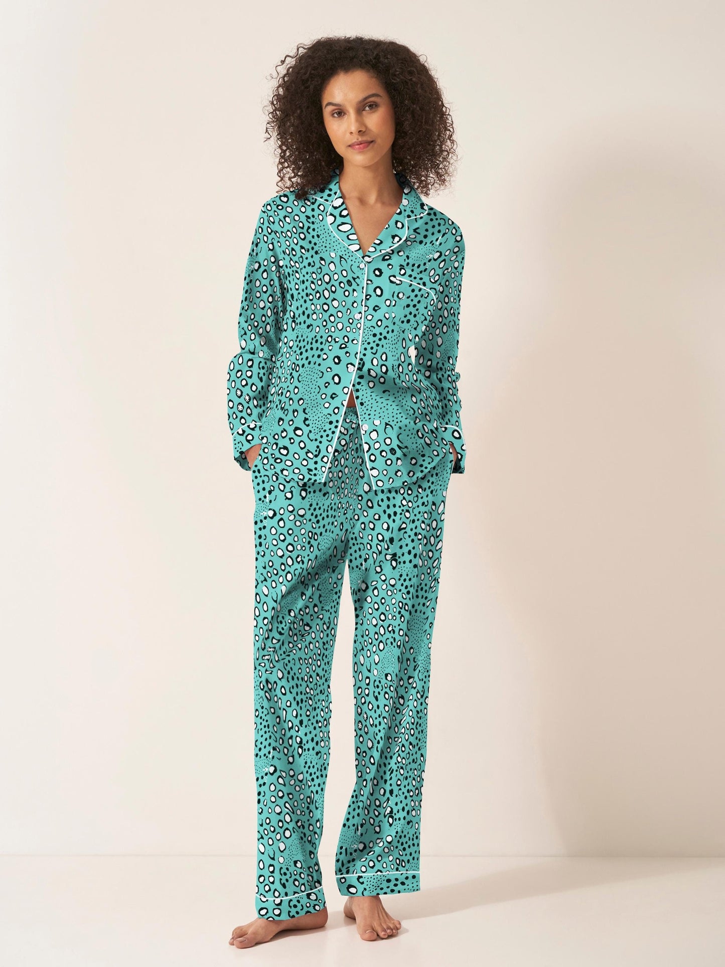 Organic Cotton Pyjama Set Women’s | Long Sleeve Sleepwear with Green Dots | Soft & Sustainable Lounge Trousers