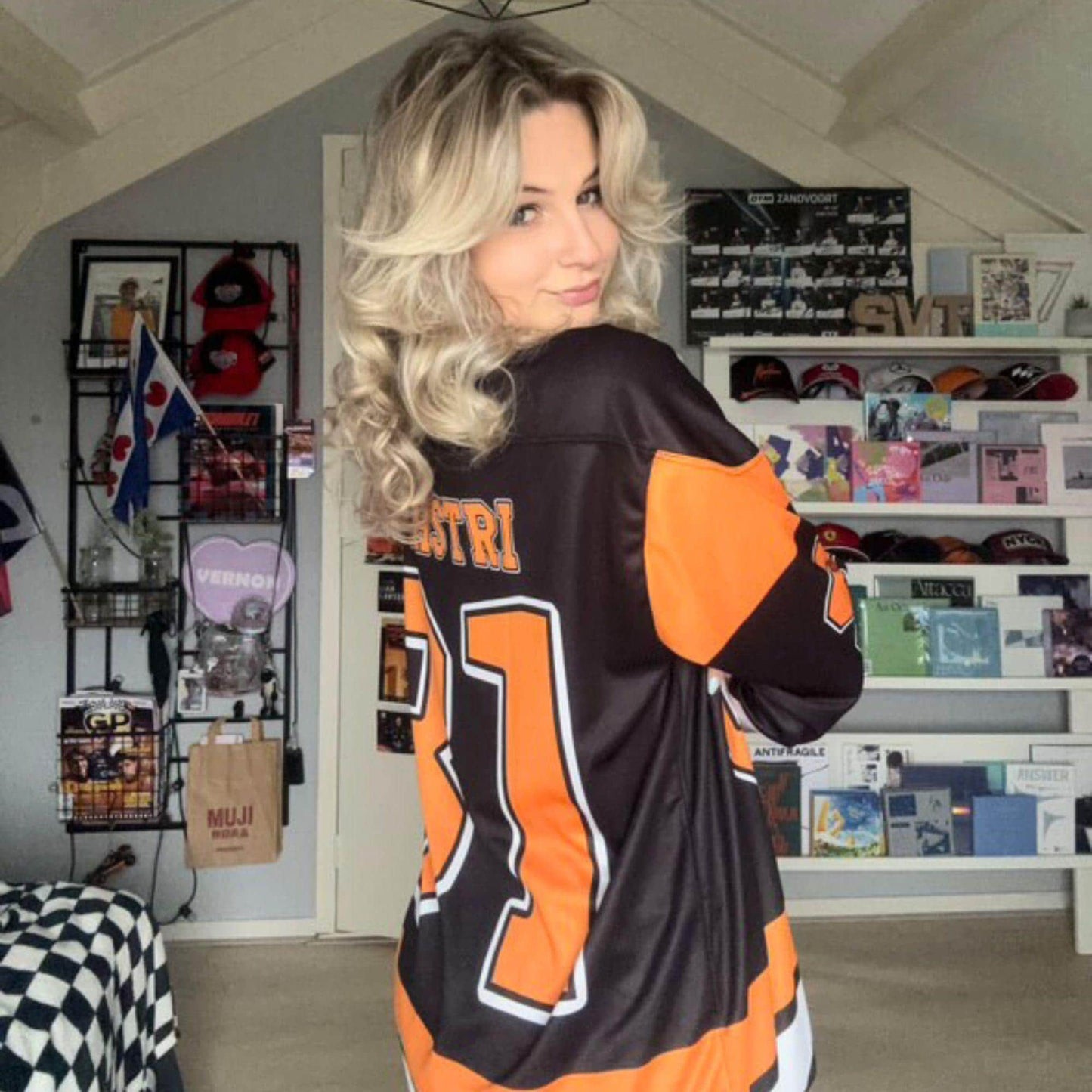 Unisex Oversized Racing Hockey Jersey– Lightweight Racing Hockey Jersey with Bold Number 81