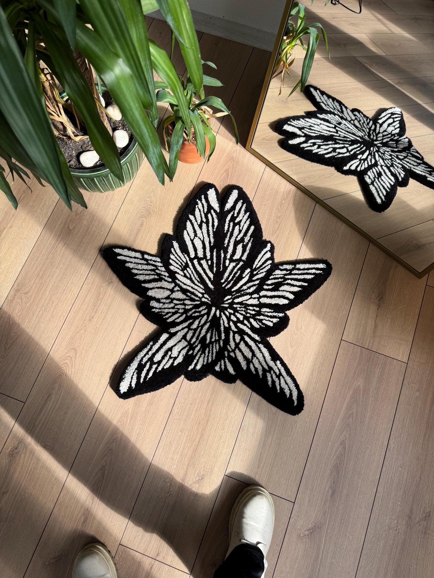 Six Wings Butterfly Fluffy Handmade Tufted Rug