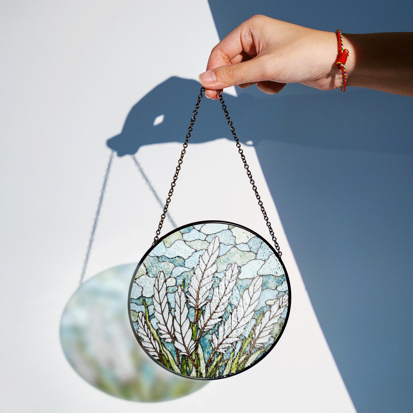 Leaf-Themed Stained Glass Suncatcher with Natural Green Tones for Home Decor and Gift Giving