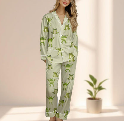Cute Frog Print Satin Pajama Set, Funny Green Frog Sleepwear, Kawaii Animal Loungewear, Comfy Matching Pajamas Set, Gift For Her