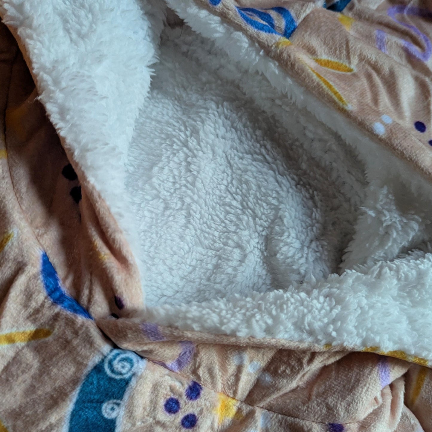 Spooky Ghost Hooded Blanket: Halloween Costume, Soft Polyester Fleece