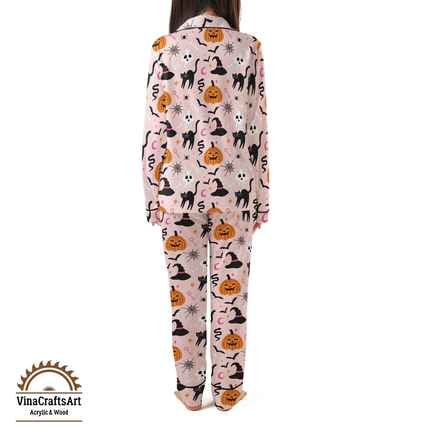 Halloween Pajama Set – Cute Pastel Spooky PJs with Black Cats, Skulls & Pumpkins, Cozy Fall Sleepwear, Women’s Halloween Gift