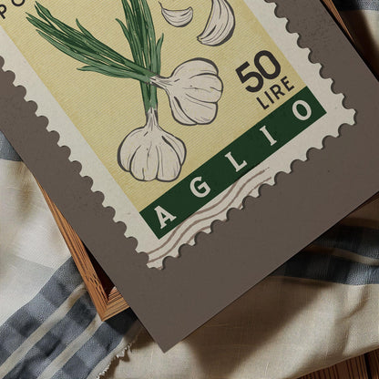Garlic Wall Art, Retro Stamp Poster | Retro Kitchen Print | Italian Food Art Print, Trendy Kitchen Decor, Unique Food Gift