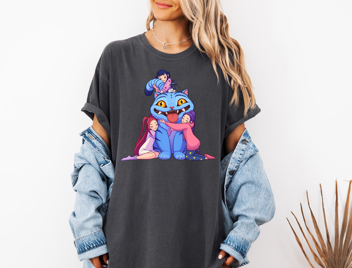 Kpop Demon Hunters Tiger Hug Shirt, Derpy the Tiger And Bird Demon Hunter Tiger Shirt, Hunters Tiger Fan, Animal Shirt, Kpop Movie Fan Gift