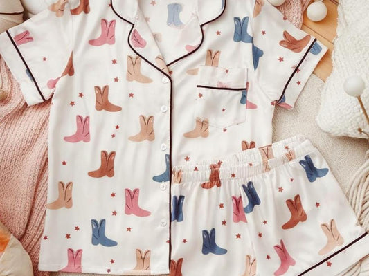 Cowboy Boots Satin Pajamas Set, Western Pattern Pajamas, Western Pajamas, Cowgirl Boot Pajama, Family Pyjamas, Womens Pajamas, Cowboyart Pjs