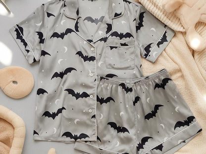 Bats Satin Pajamas Set, Halloween Pajamas, Goth Pajama, Mystical Pajamas, Vintage Halloween Pajamas, Family Matching Pajamas, Gothic Pajamas
