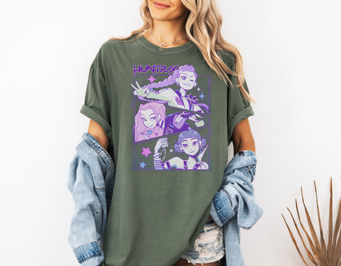 Huntrix Girls Shirt,Kpop Demon Hunters T-shirt,Vintage Huntrix Shirt,Huntrix Fan Shirt Gift,Rumi Zoey Mira Graphic Shirt,Kpop Huntrix