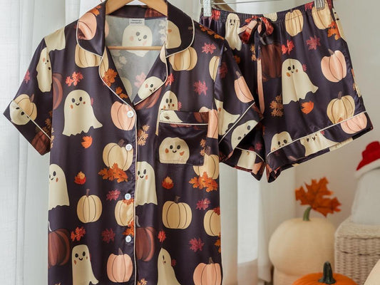 Cute Ghosts and Pumpkins Satin Pajamas Set, Fall Aesthetic Pajamas, Ghost Pajamas, Cozy Autumn Pajamas, Halloween Pajamas, Spooky Season Pjs
