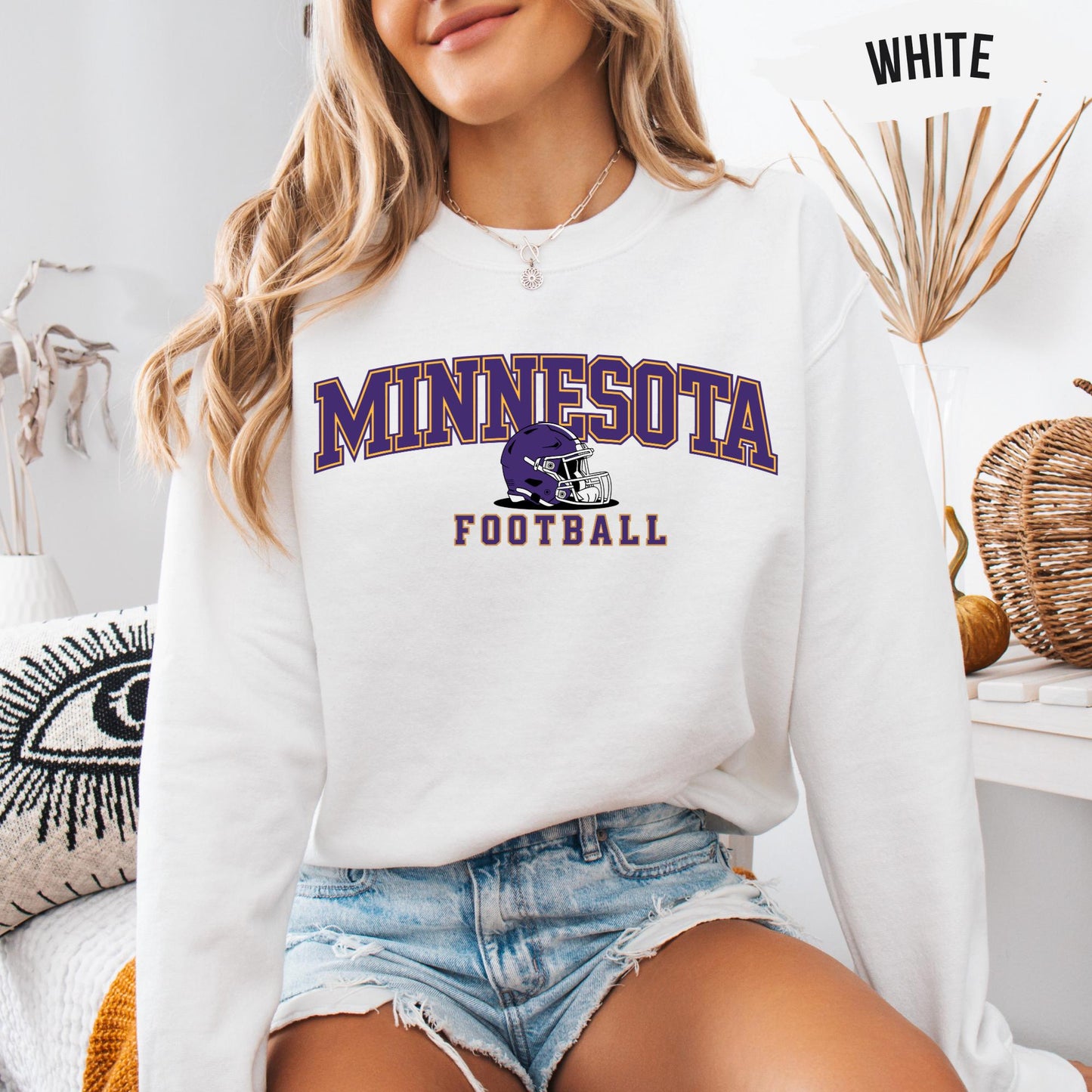 Retro Green Bay Football 90s Style Sweatshirt, Trendy Green Bay Football Fan Shirts, Green Bay, Game Day Shirt, Football Crewneck Shirt