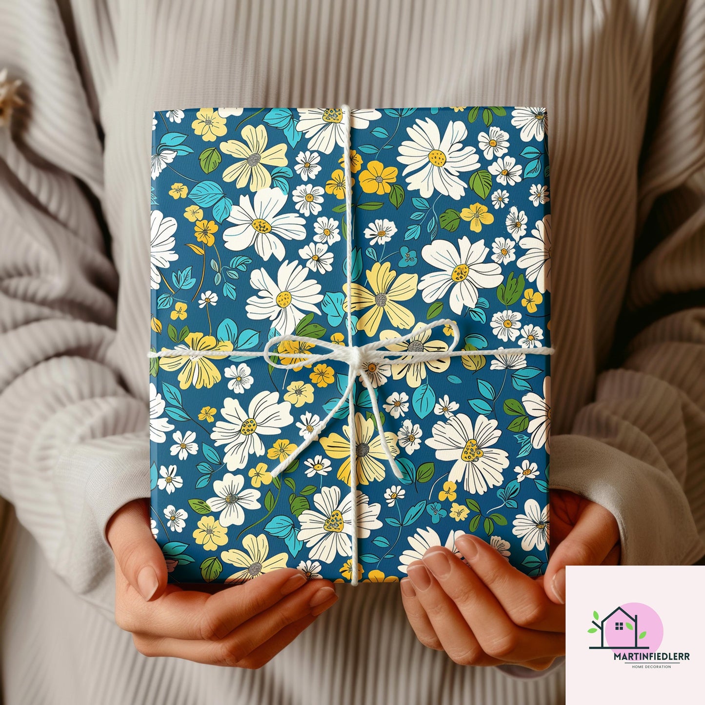 Midnight Daisy Wrapping Paper: Retro Floral Biodegradable Art Paper