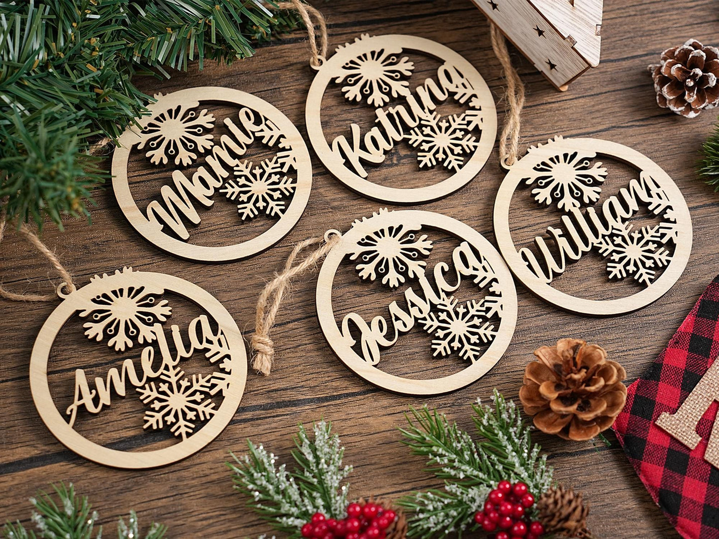 Personalized Christmas Tree Ornaments,Custom Christmas Ornaments with name,Christmas Baubles,Family Christmas Tree Decor,Christmas Gifts
