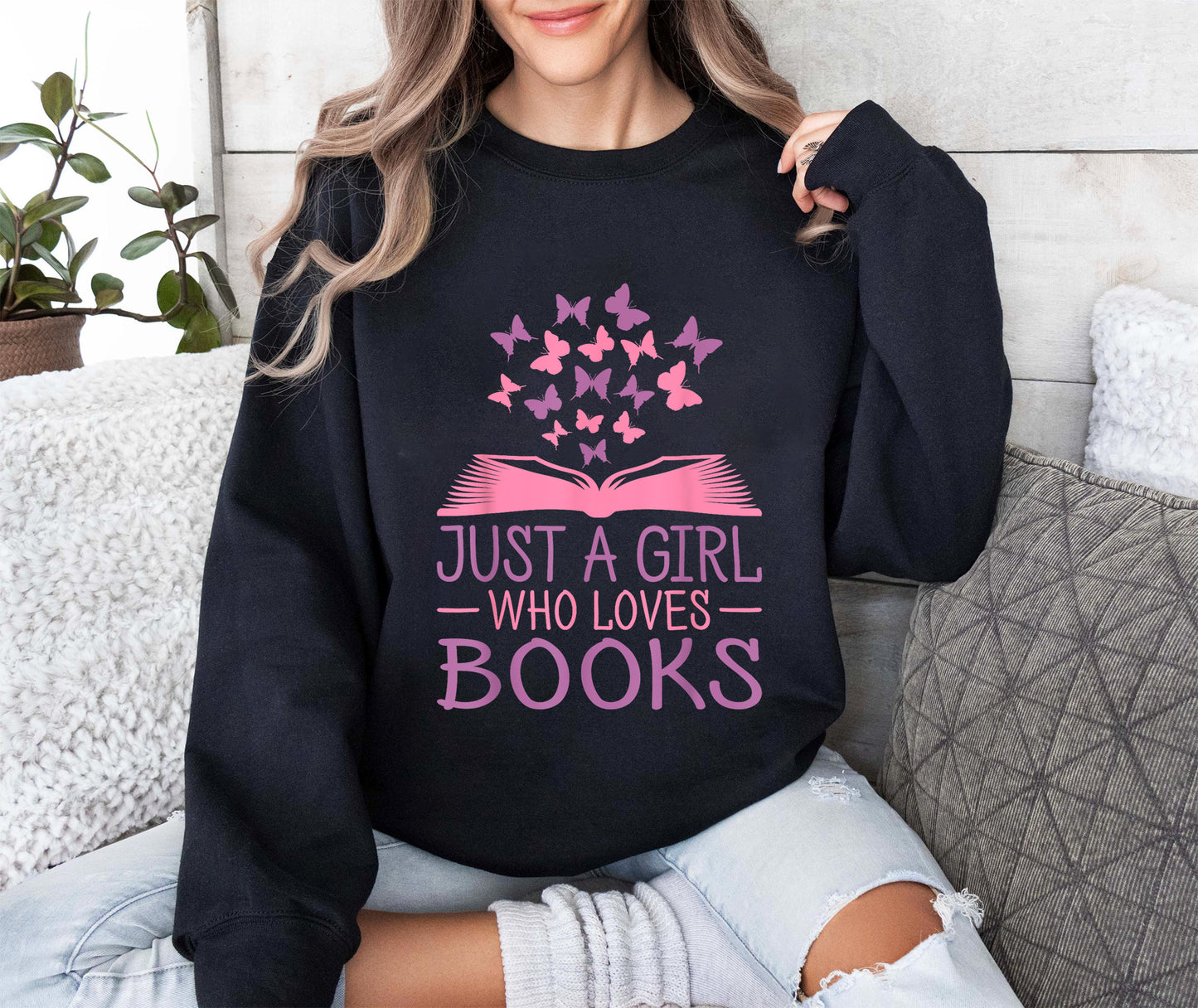 Just A Girl Who Loves Books Lovers Women Book Worm Reading T-Shirt