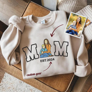 Custom Mom Portrait Embroidered Sweatshirt, Custom Embroidered Hoodie, Personalized Photo and Year Sweatshirt, Gift For Mother's Day