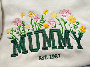 Custom Mummy Embroidered Floral Sweatshirt,Personalised Mama Crewneck With Kids Names, Heart On Sleeve, Gift For New Mom, Mother's Day Gift