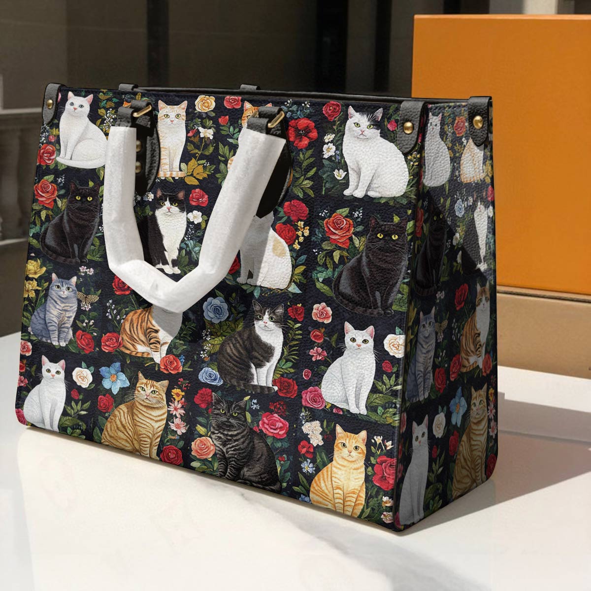 Leather Bag Cat Lover’s Paradise
