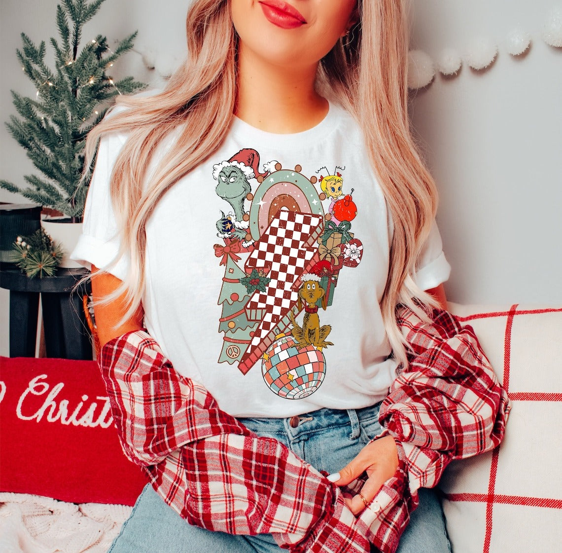 Retro Christmas Sweater Christmas, Christmas Tree Sweatshirt, Pink Santa T-shirt, Pink Christmas Tree T-shirt, Pink Christmas For Gift