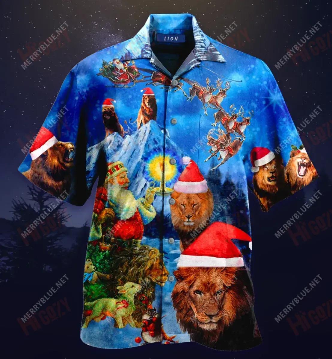 Lion On Christmas Short Hawaiian Shirt Summer Hawaiian T Shirts Tactical Hawaiian Shirt Crazy Shirts Hawaii, Hawaiian Shirt Gift, Christmas Gift