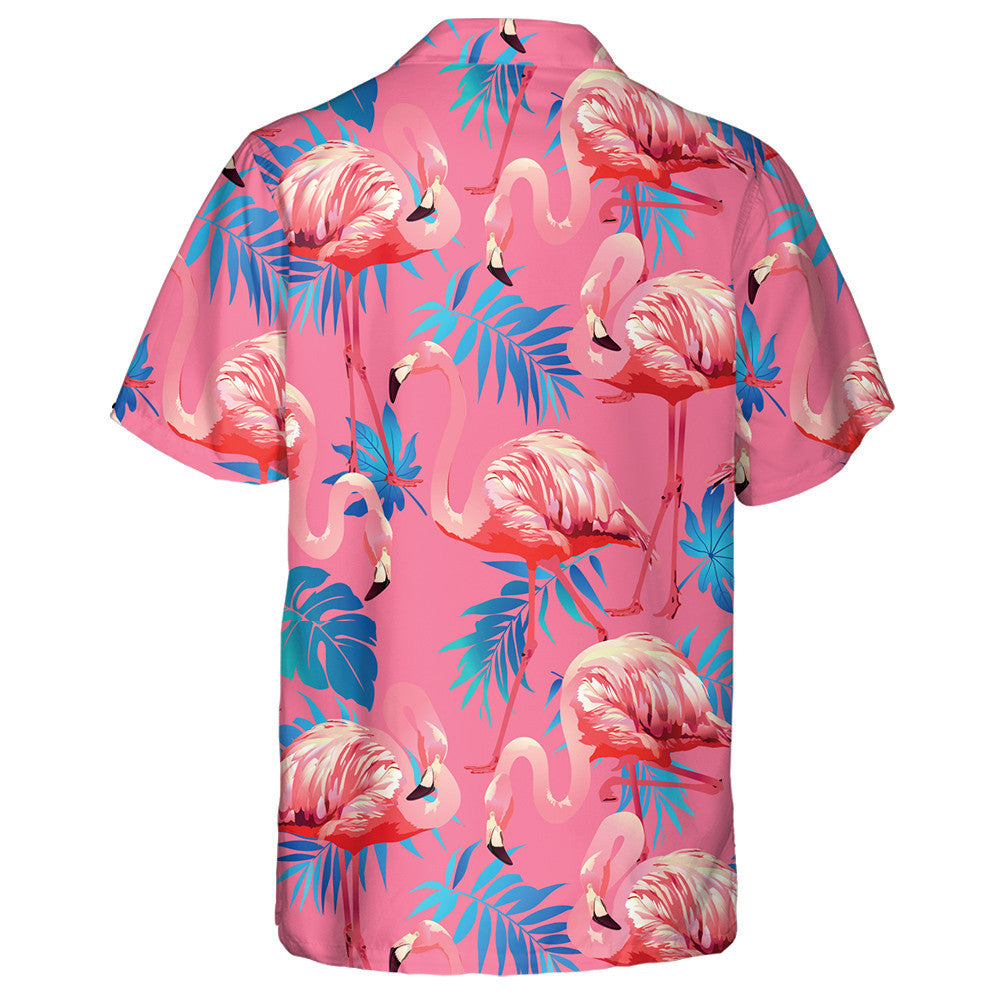 Rosa Flamingo mit blauen Aralia und Areca Blättern Hawaiihemd, Hawaiihemd Geschenk, Weihnachtsgeschenk
