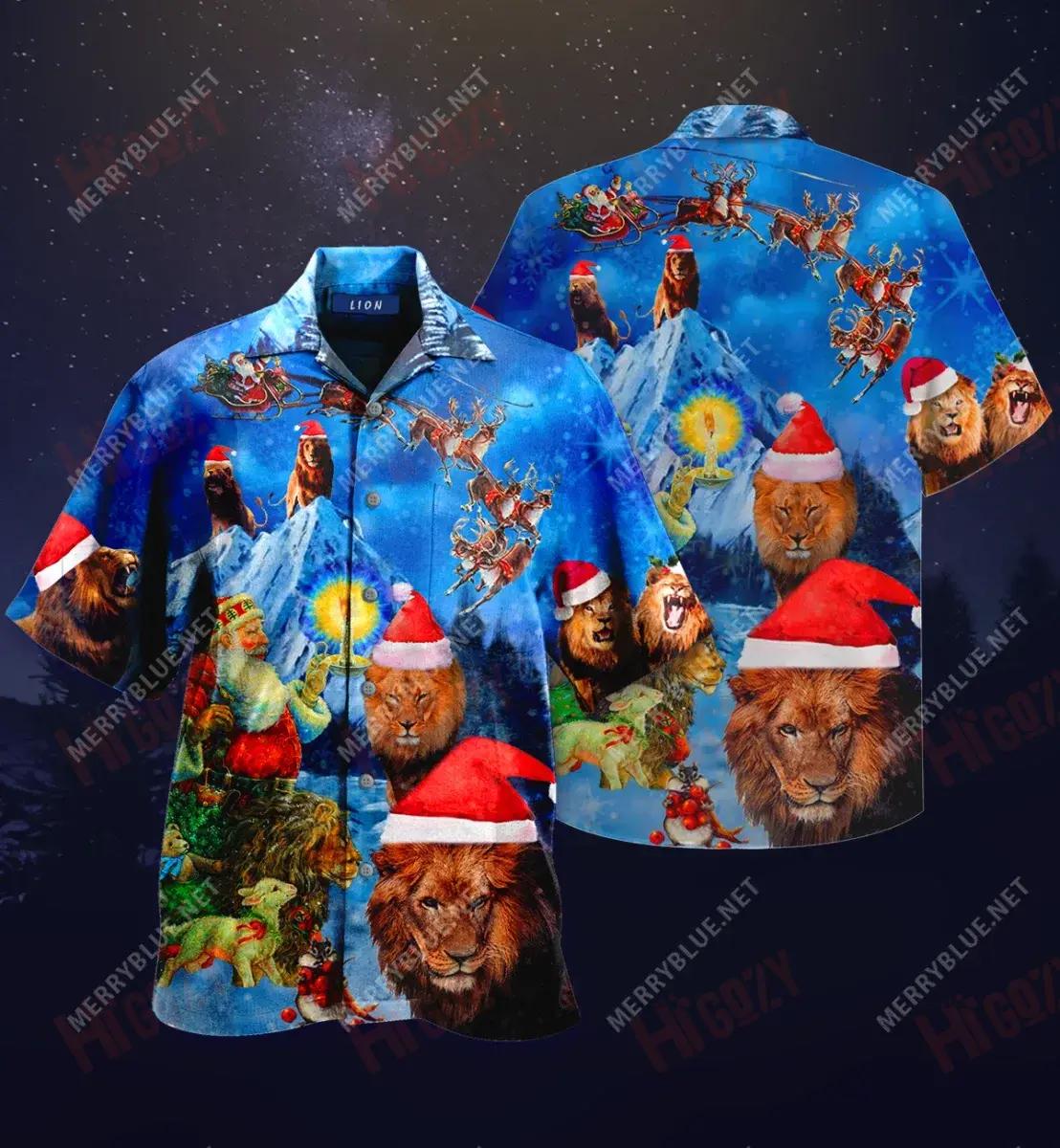 Lion On Christmas Short Hawaiian Shirt Summer Hawaiian T Shirts Tactical Hawaiian Shirt Crazy Shirts Hawaii, Hawaiian Shirt Gift, Christmas Gift