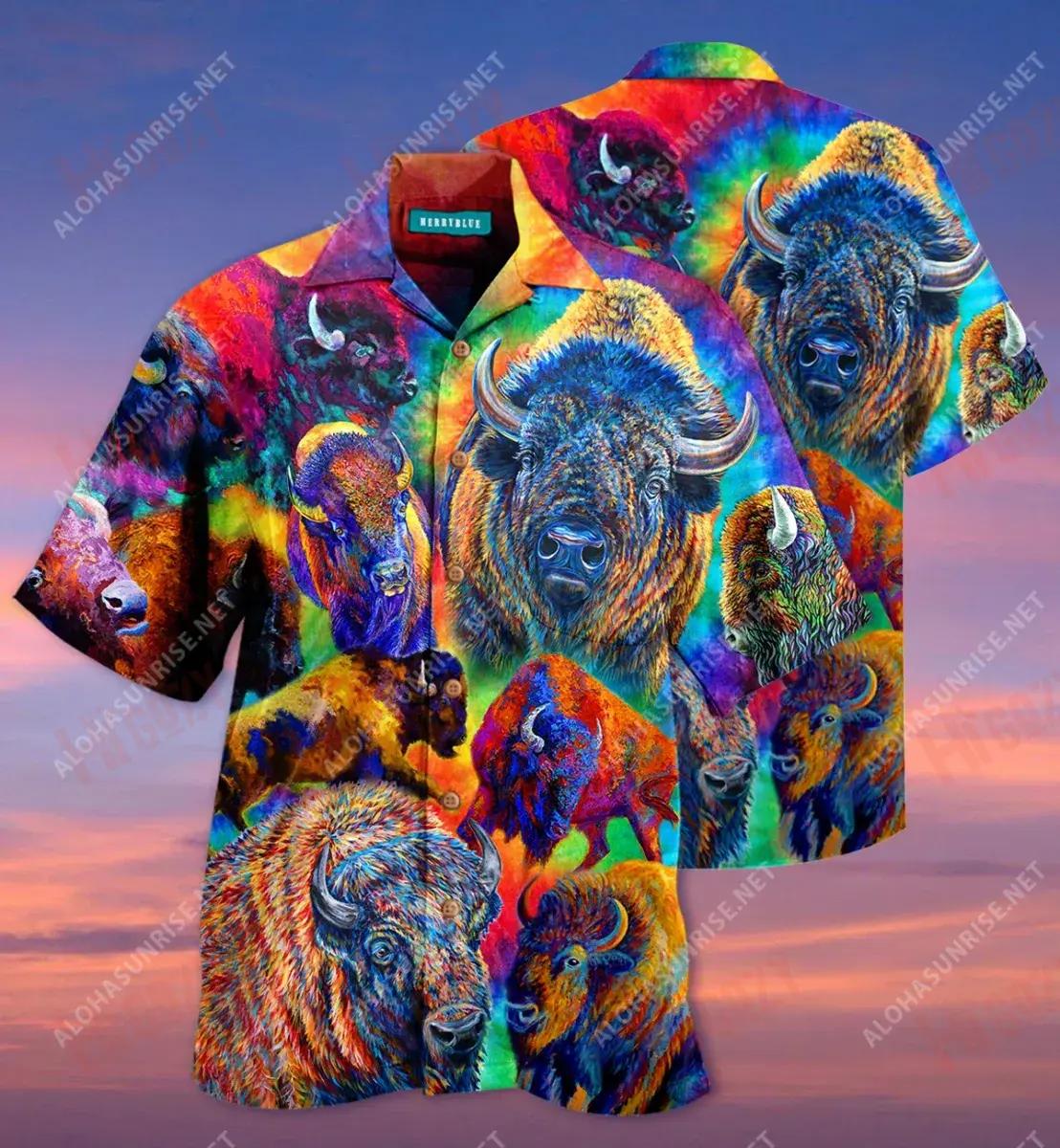 Colorful Bisons Unisex Hawaiian Shirt Hobbies Short Sleeve Hawaiian Crazy Shirts Hawaiian Shirts For Men, Hawaiian Shirt Gift, Christmas Gift