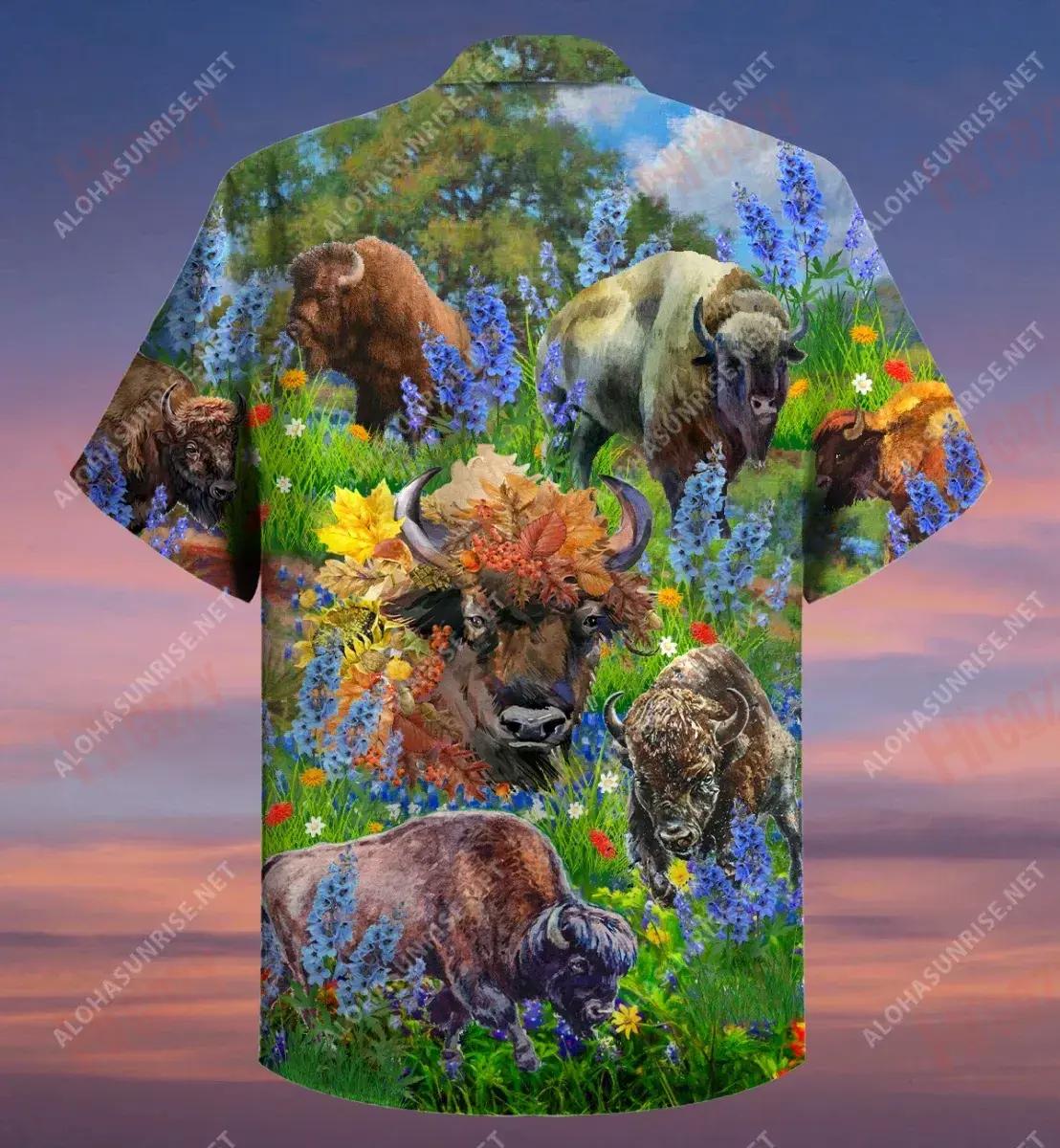 Bison In Spring Field Short Sleeve Shirt Vacation Short Sleeve Tactical Hawaiian Shirt Hawaiian Shirts For Women,Hawaiian Shirt Gift, Christmas Gift