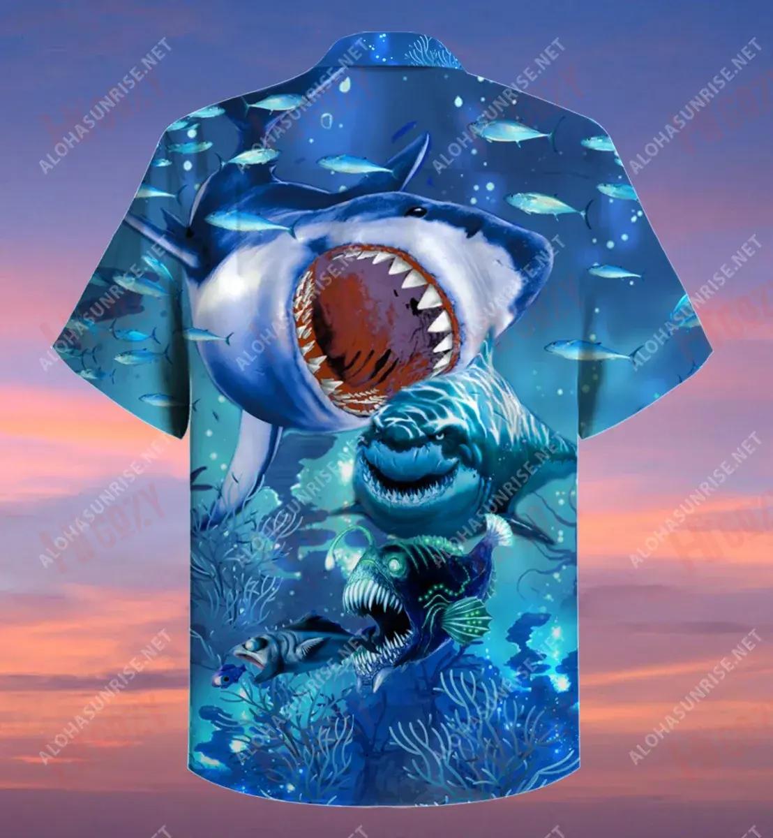 I'M The Best Shark Short Hawaiian Shirt Summer Aloha Shirt Hawaiian Crazy Shirts Hawaiian Shirts For Women, Hawaiian Shirt Gift, Christmas Gift
