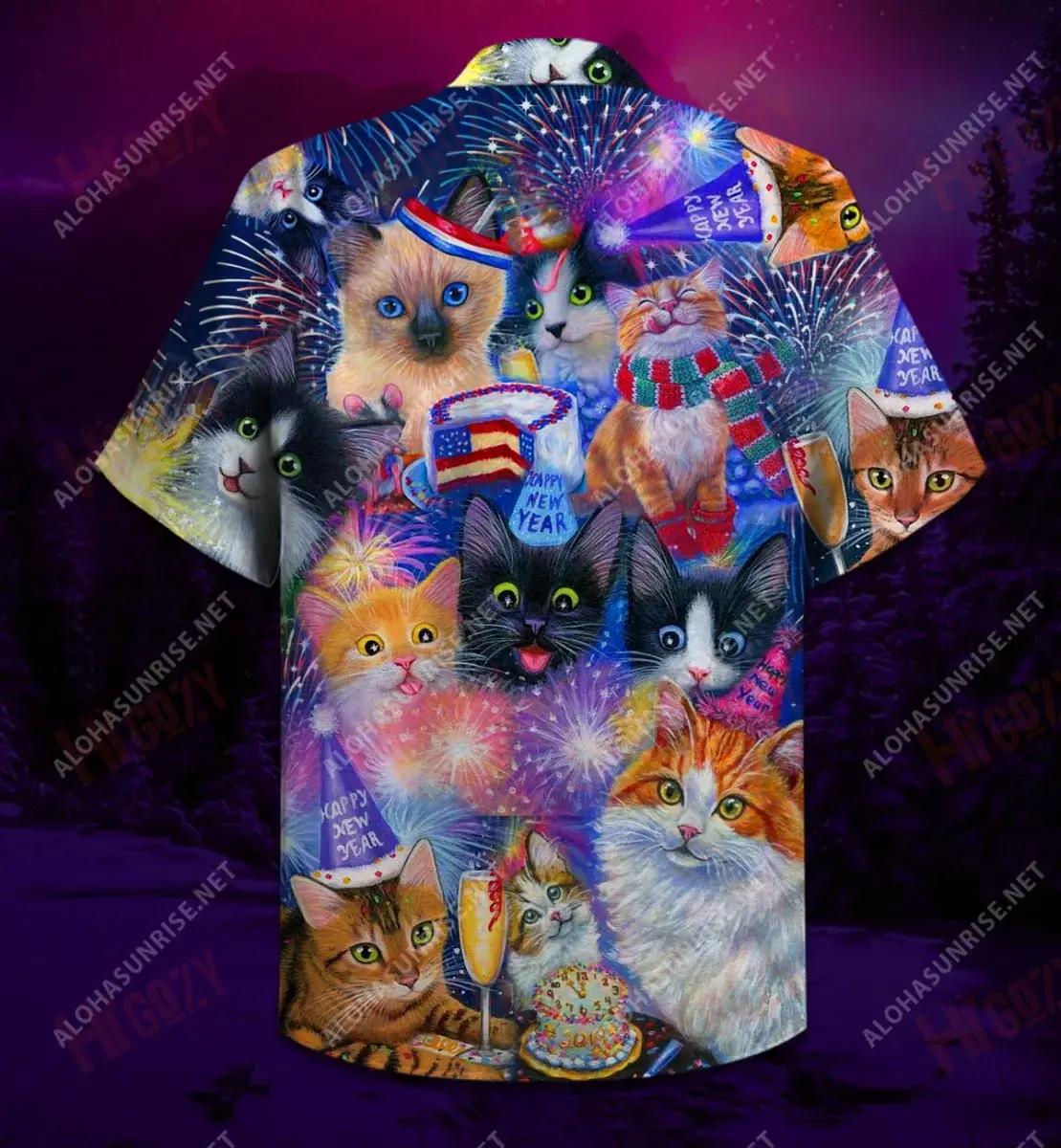 Cats Wish You Happy New Year Short Hawaiian Shirt Summer Hawaiian T Shirts Vintage Hawaiian Shirts Funny Hawaiian Shirts, Hawaiian Shirt Gift, Christmas Gift