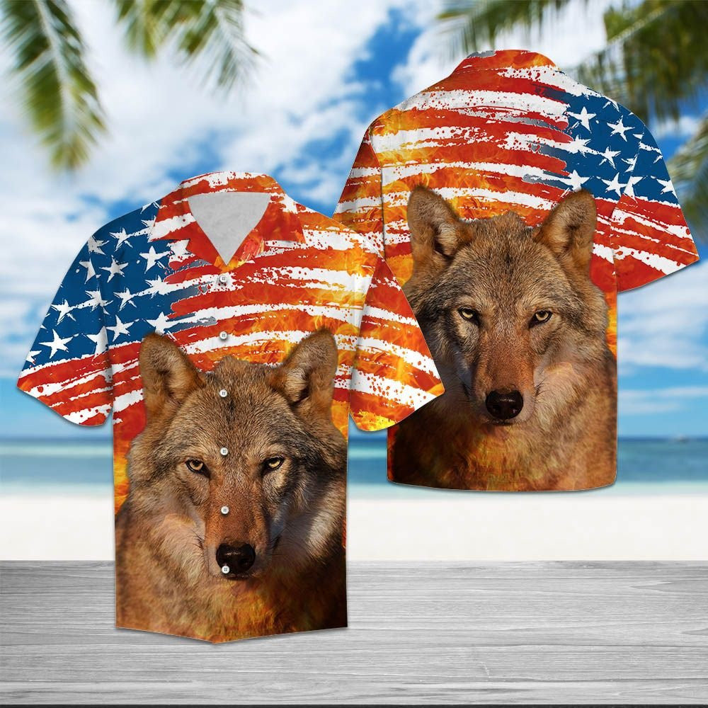 Awesome Wild Wolf Portrait On Usa Flag Pattern Hawaiian Shirt, Hawaiian Shirt Gift, Christmas Gift