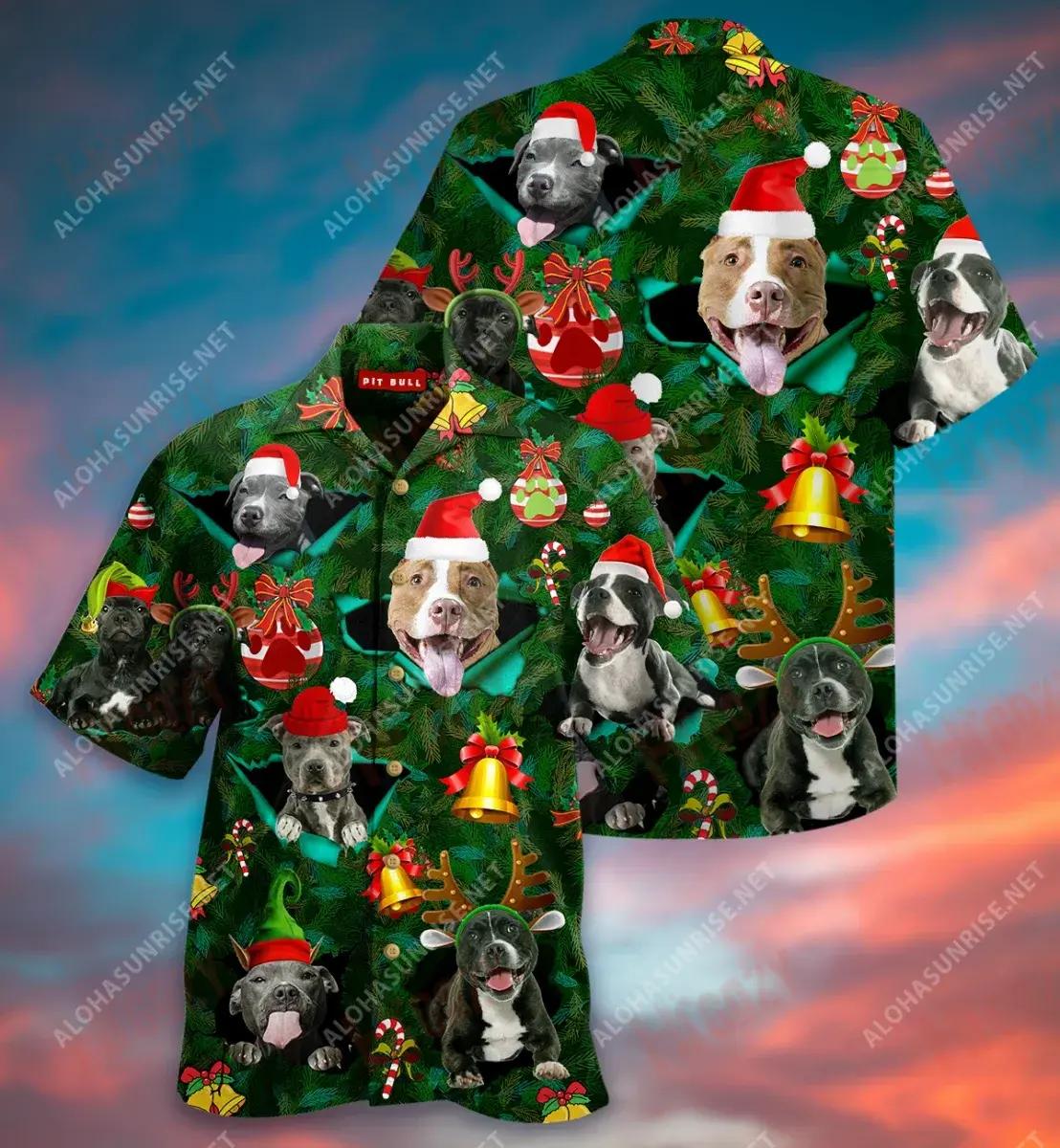 Merry Pit-Mas Pit Bull Short Hawaiian Shirt Hobbies Tropical Shirts Best Hawaiian Shirts Funny Hawaiian Shirts, Hawaiian Shirt Gift, Christmas Gift
