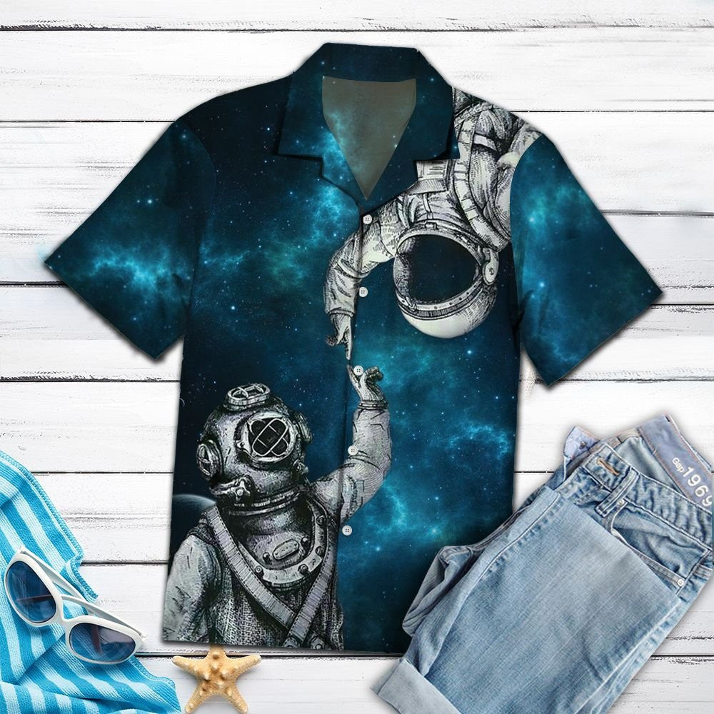Everything's Falling Into Space With Astronaut Hawaiian Shirt,Hawaiian Shirt Gift, Christmas Gift
