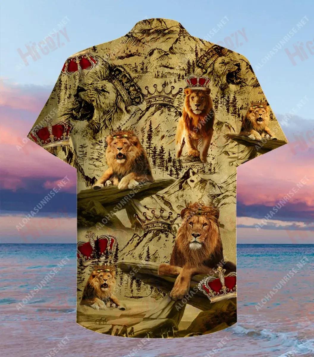 Born To Be A King Unisex Hawaiian Shirt Summer Short Sleeve Custom Hawaiian Shirts Funny Hawaiian Shirts, Hawaiian Shirt Gift, Christmas Gift