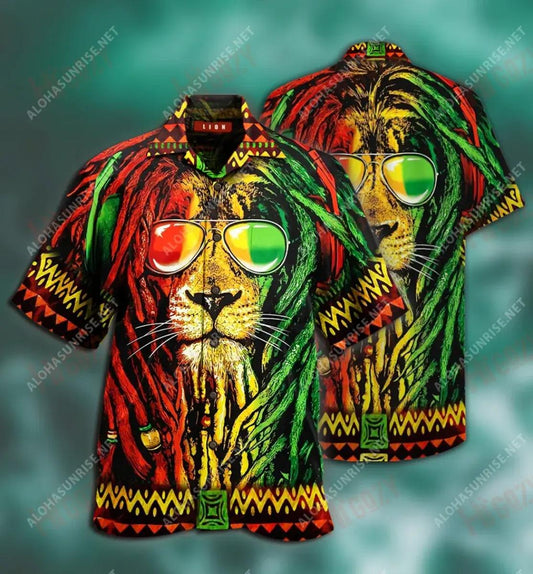 Jamaica Lion Short Sleeve Shirt Vacation Hawaiian T Shirts Vintage Hawaiian Shirts Funny Hawaiian Shirts, Hawaiian Shirt Gift, Christmas Gift