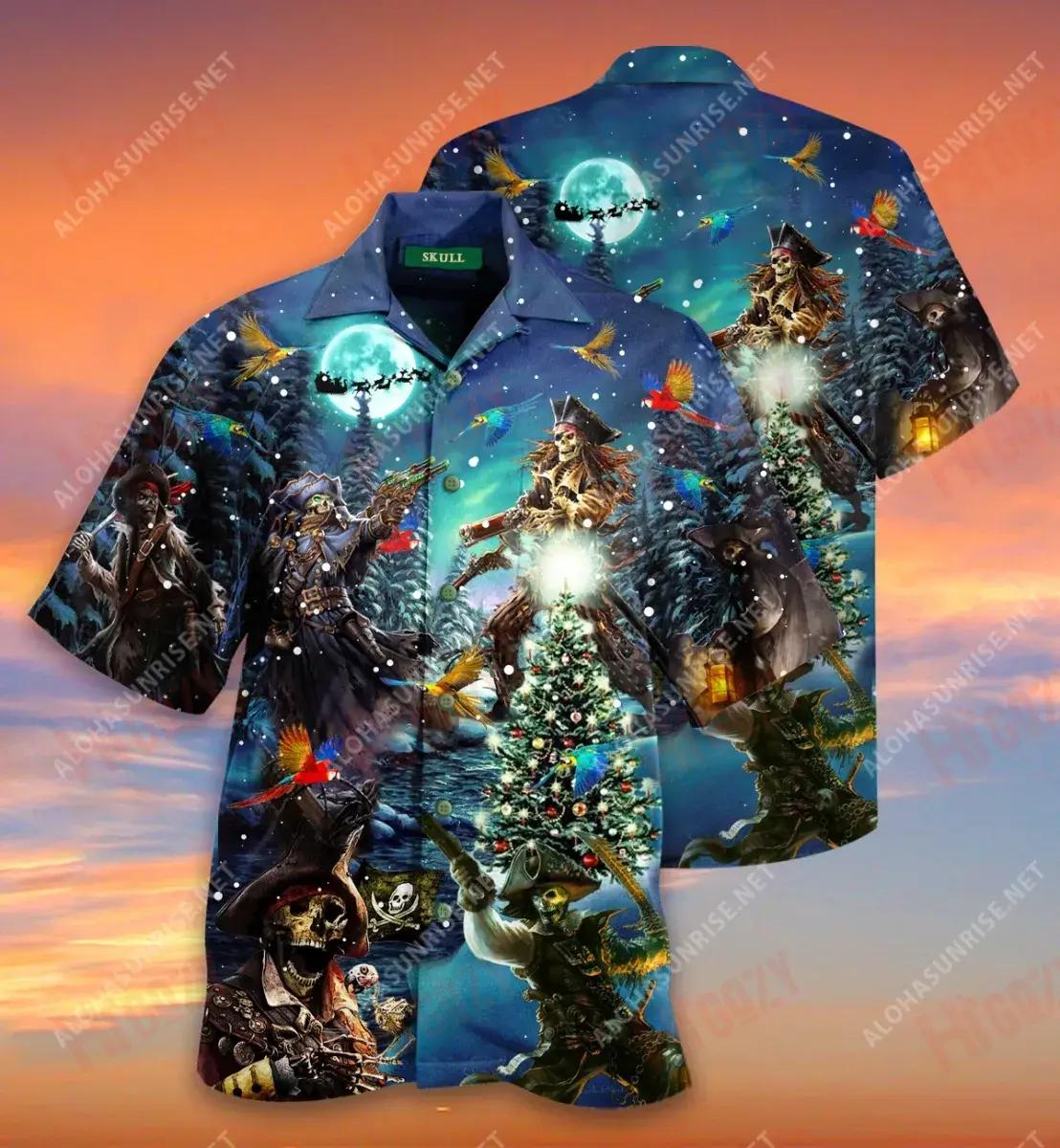 Christmas Pirate Skull Unisex Short Short Sleeve Shirt Vacation Hawaiian T Shirts Hawaiian Crazy Shirts Hawaiian Shirt Pattern, Hawaiian Shirt Gift, Christmas Gift