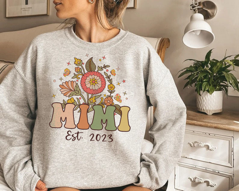 Custom Mama Sweatshirt, First Mothers Day Gift, Personalized Gift, Mom Life Shirt, Mothers Day, Gift for Mom