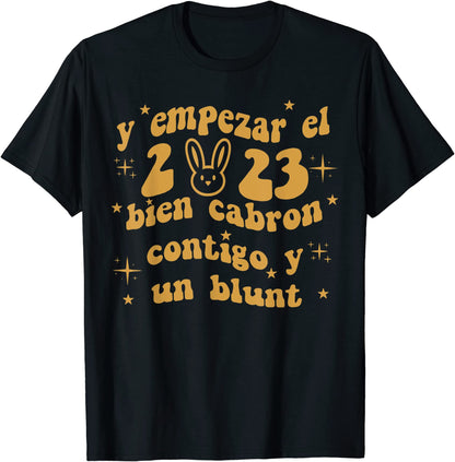 Empezar el 2023 Bunny Spanish New Years Eve 2023 Party T-Shirt