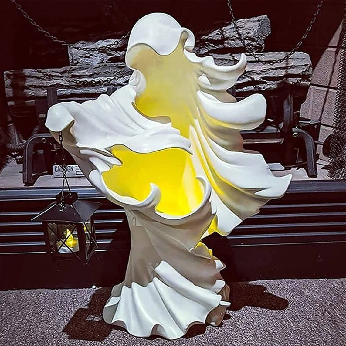 Faceless Witch Hell Messenger With Lantern Resin Realistic Statue Sculpture The Ghost Looking for Halloween Scary Decor