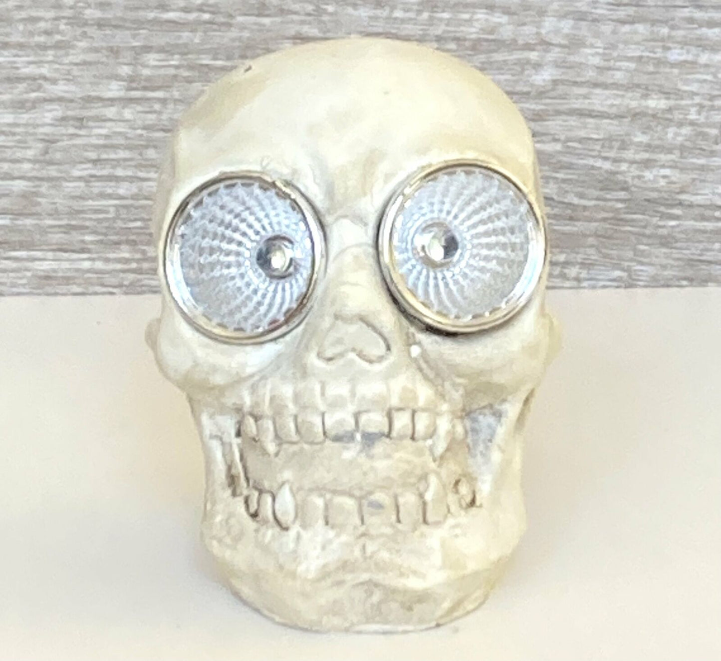 Cement Skull LED Solar Light Collectible Halloween Decorations