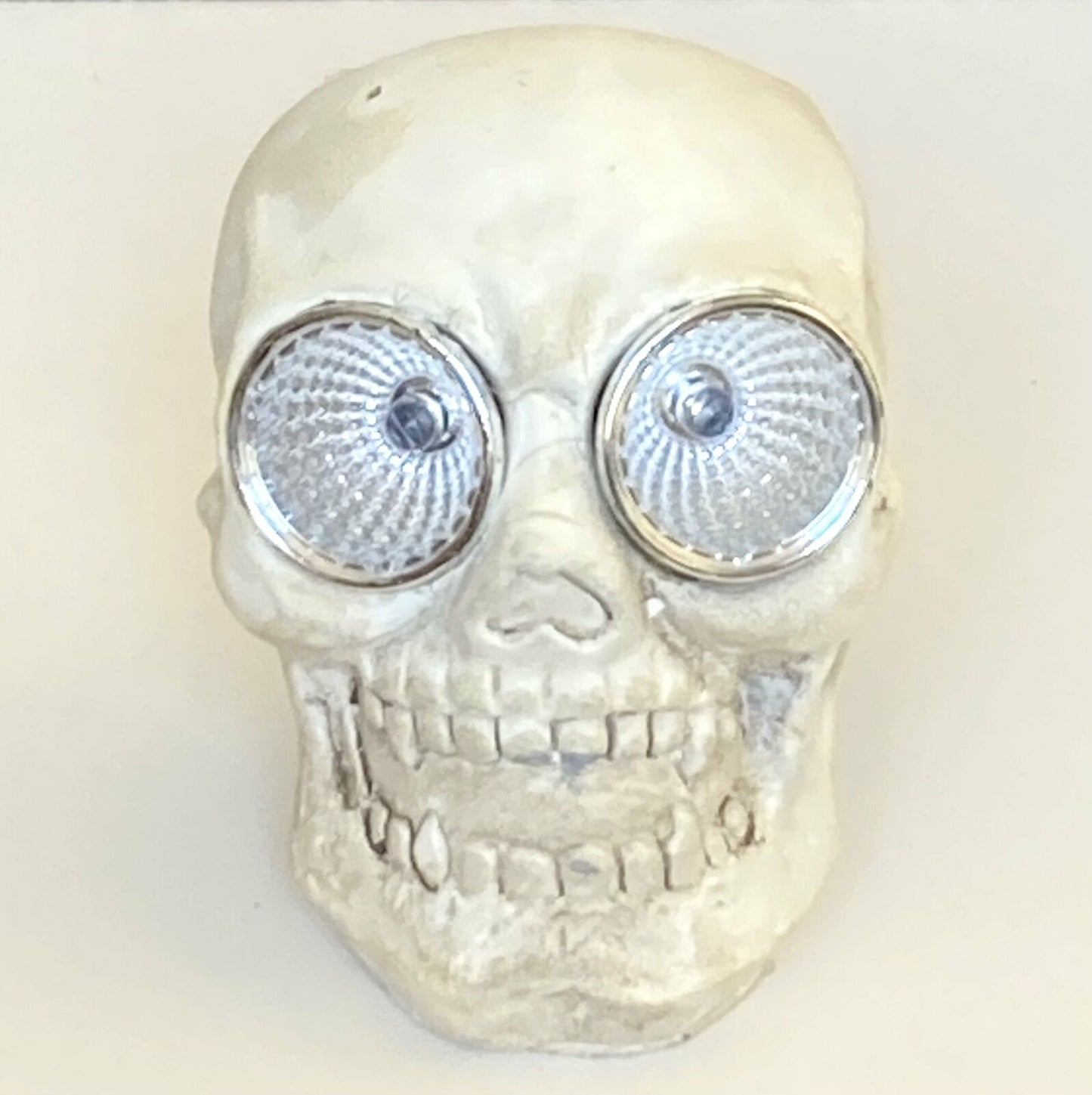 Cement Skull LED Solar Light Collectible Halloween Decorations
