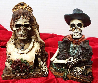 Hallween Decor 2 Skulls Day of Dead Bride Groom Figurines 5"